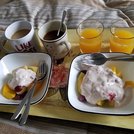 Skylab Guesthouse Paranaque City エクステリア 写真