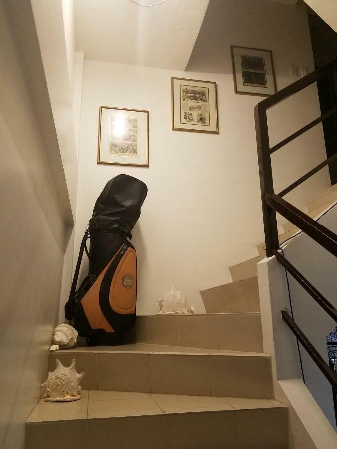 Skylab Guesthouse Paranaque City エクステリア 写真